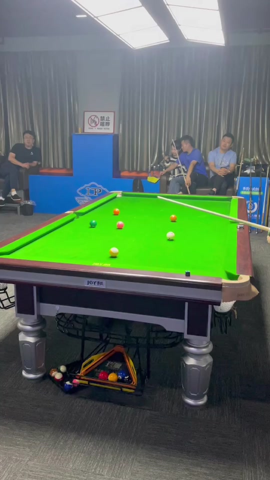 赛充满了变 赛充满了变