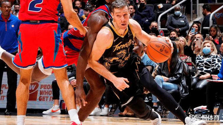 表面是热闹 表面是热闹